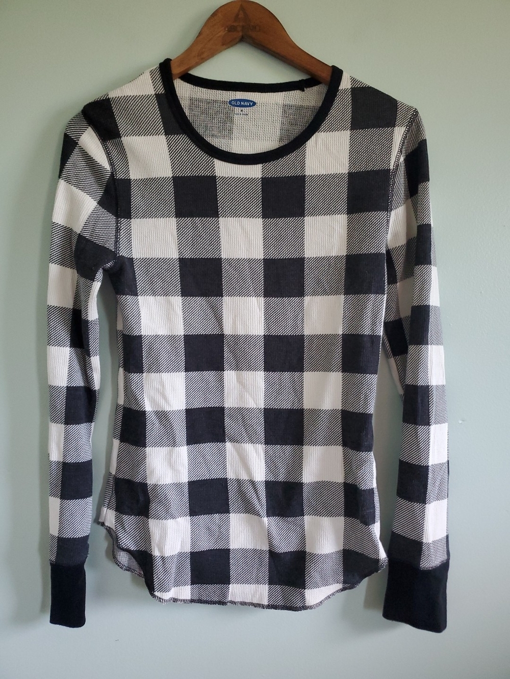 Old Navy Black & White Buffalo Check Crewneck Sweater